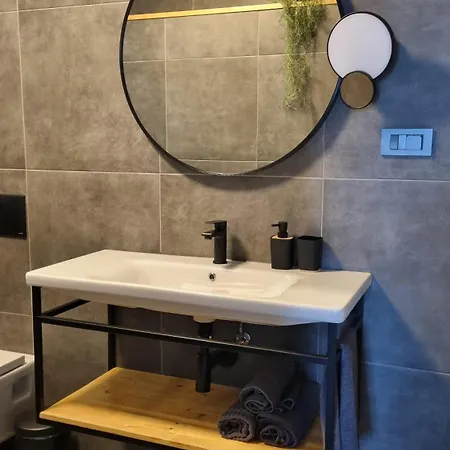 Ruscus, Veprinac, أوباتيا