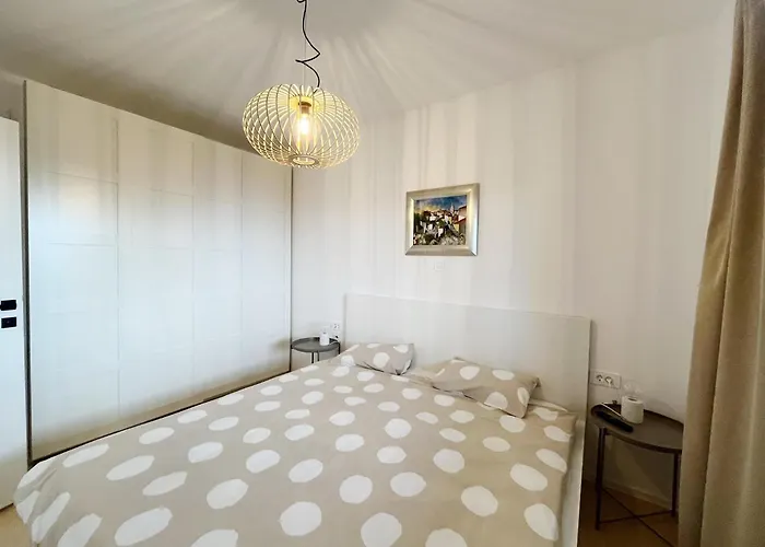 Ruscus, Veprinac, Apartament